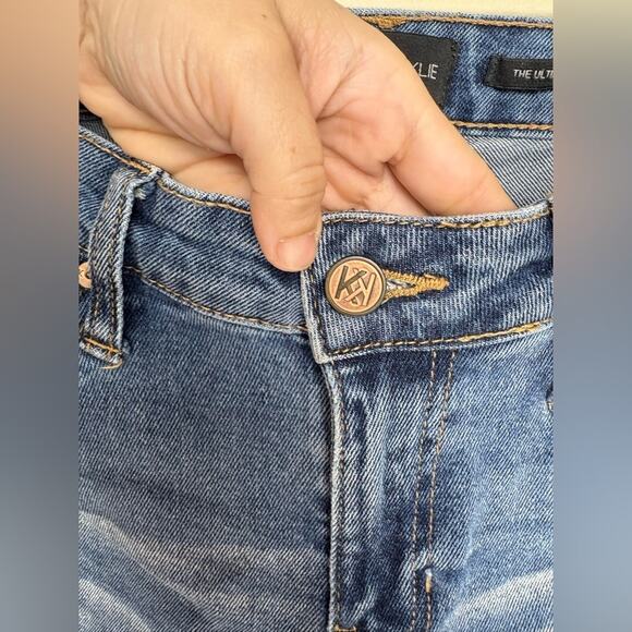 Kendall & Kylie Ultra Babe Skinny Jeans 3/26 Distressed Ripped Denim Mid Rise - Picture 6 of 7